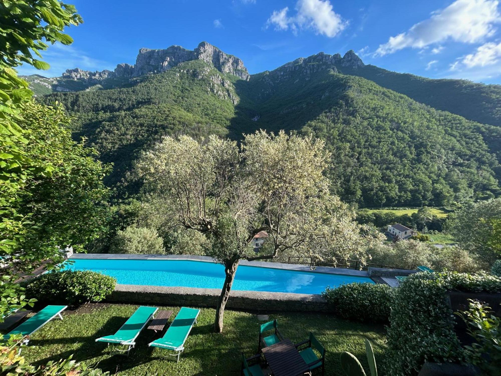 Castelletto With Mountain View Lägenhet Colletta Exteriör bild